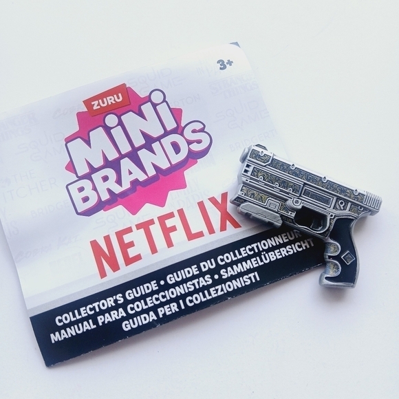 Zuru Mini Brands Netflix Rebel Moon Metal Toy Weapon - Picture 1 of 5